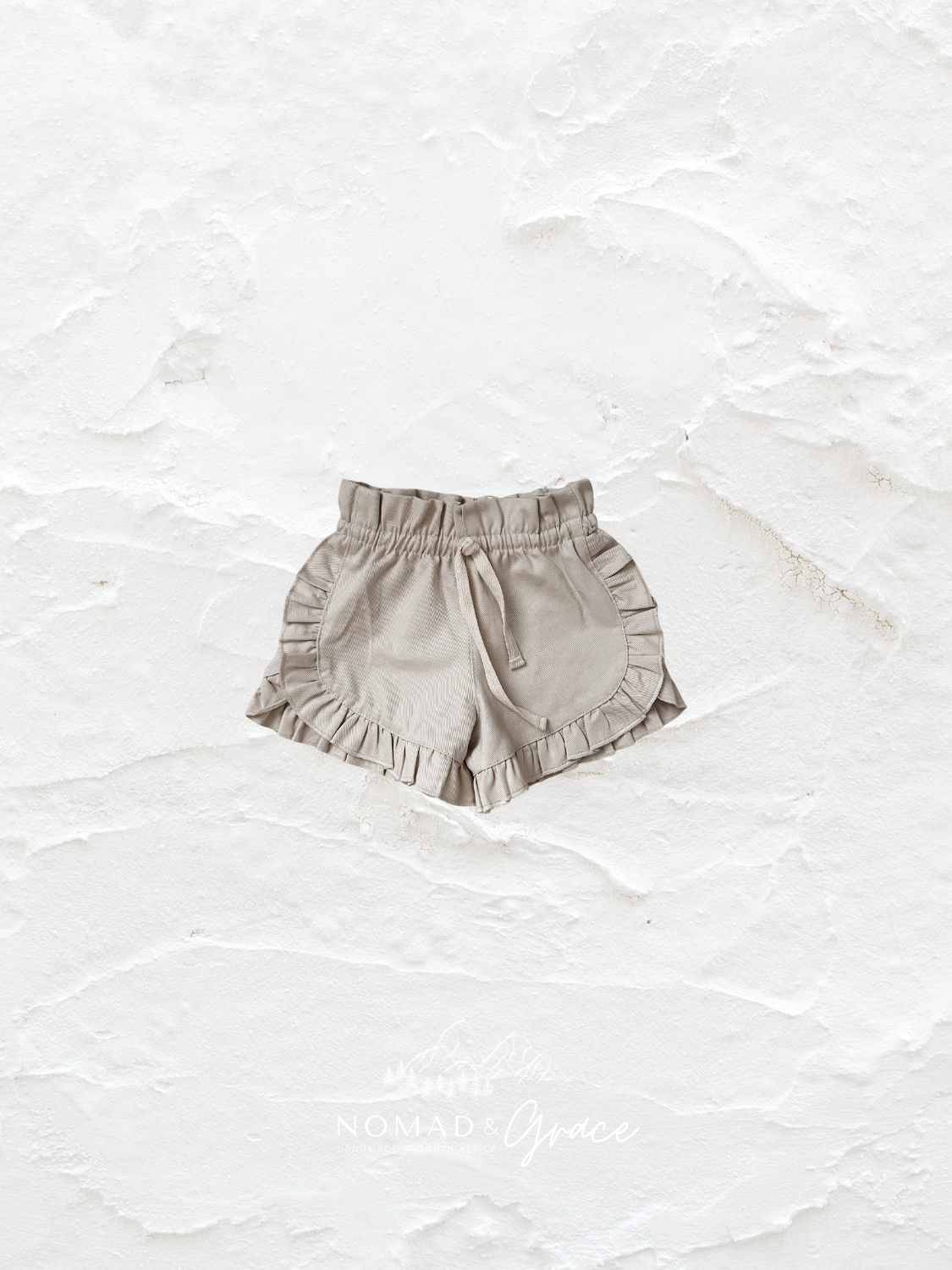 High waisted Ruffle Shorties {Crembrule}