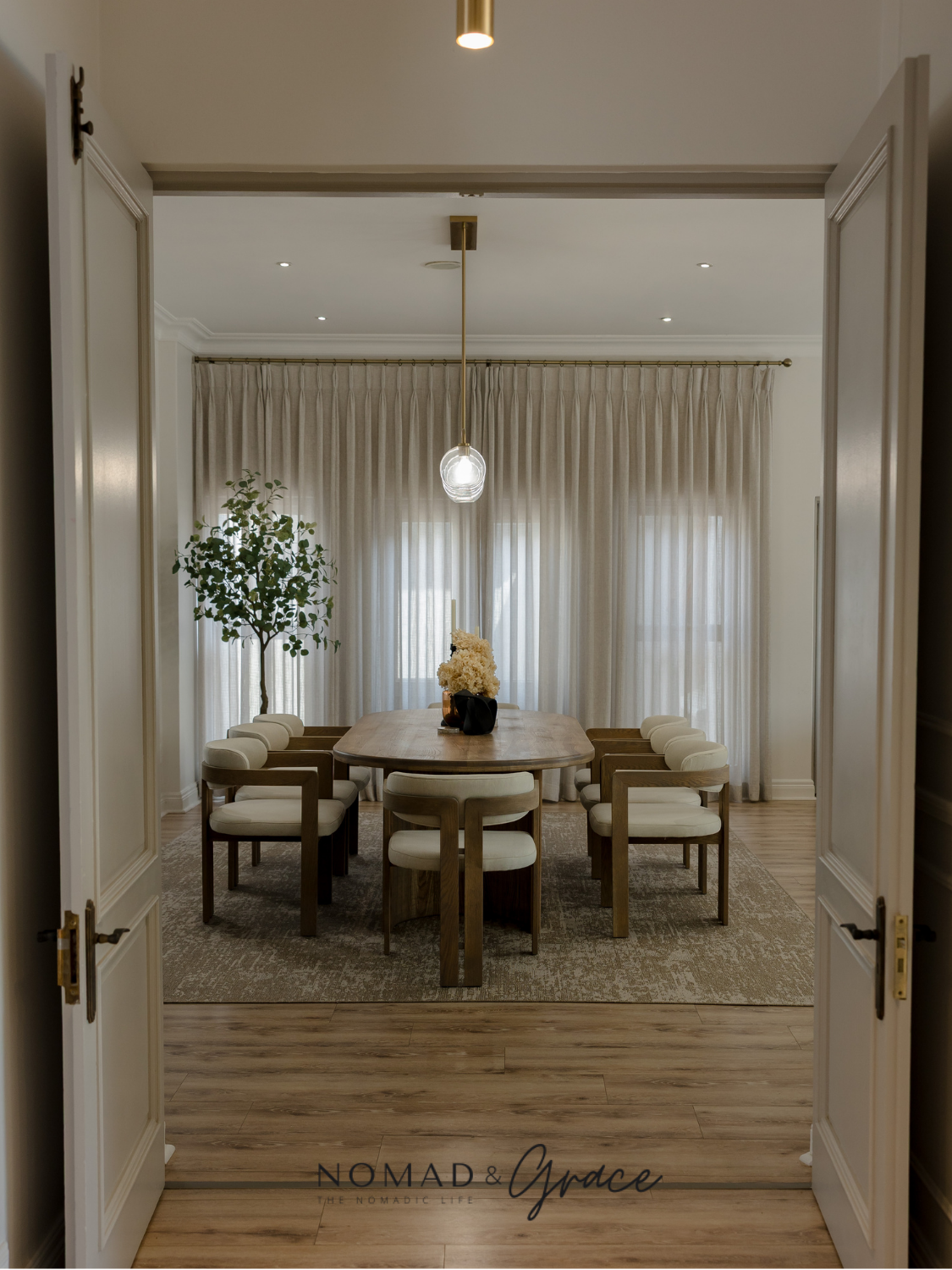 The Gotti Solid Oak Dining Chair-zoom-5