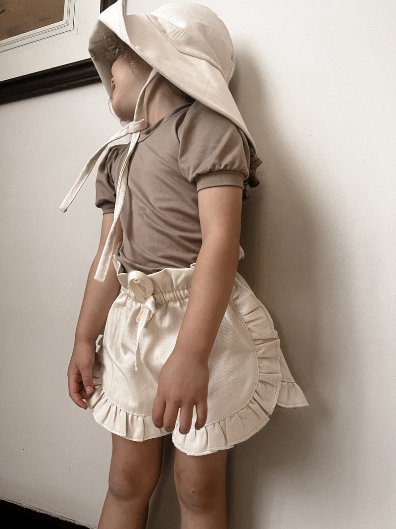 High waisted Ruffle Shorties {Crembrule}-zoom-
