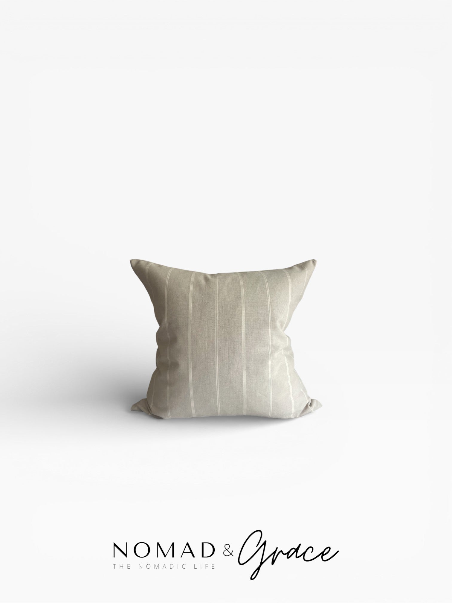 Aseela (أصيلة) Pillow Cover-zoom-1
