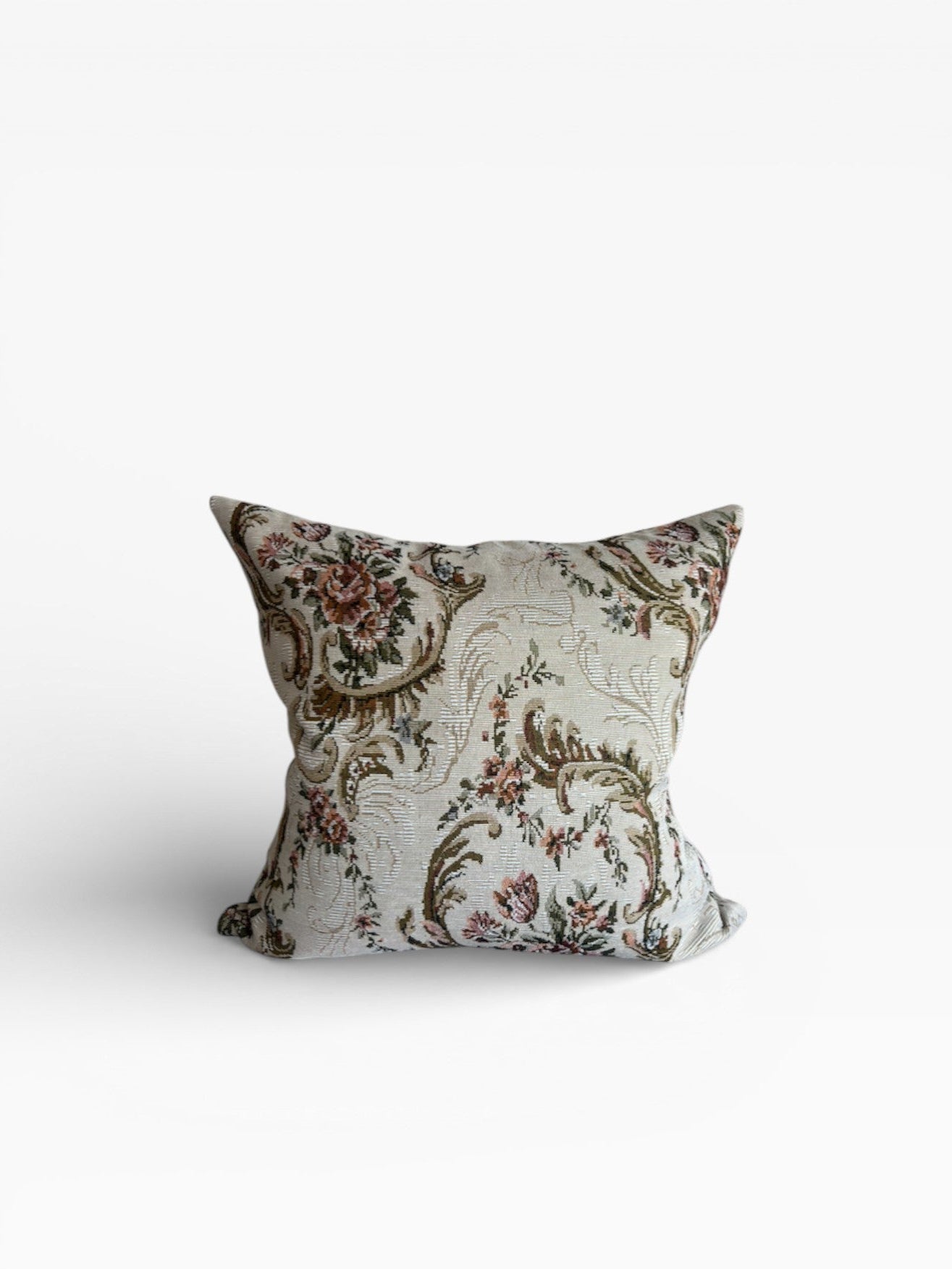 أزهار (Azhār) Cushion Cover