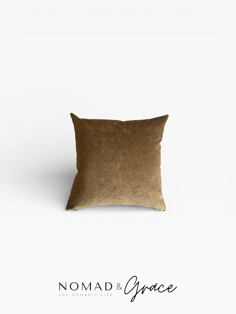 Dāfiʾa (دافئة) Pillow Cover-zoom-