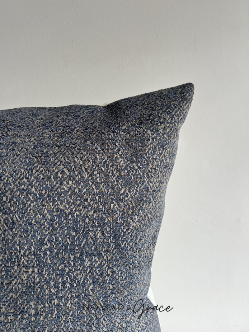 Difʾ (دفء) Cushion Cover-zoom-