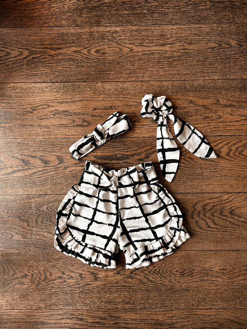 High waisted Ruffle Shorties {black blox} - Bow Excluded-zoom-