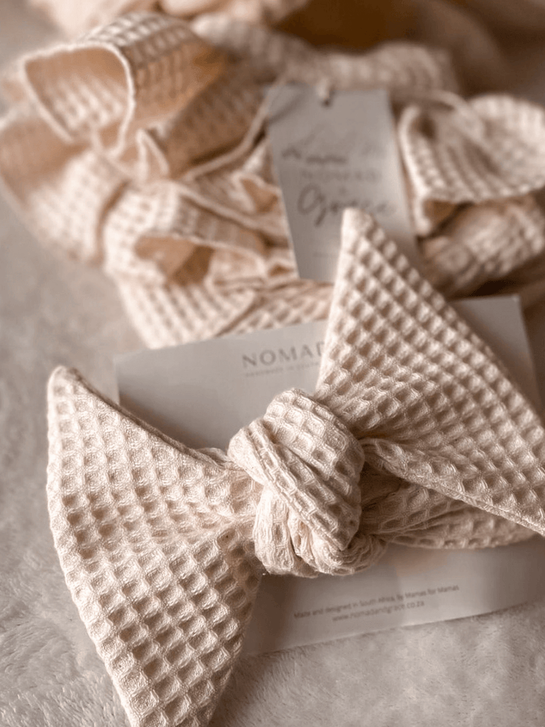 Tie Me up giant bow {Alabaster Waffle} - Nomad & Grace SA Nomad & Grace SA